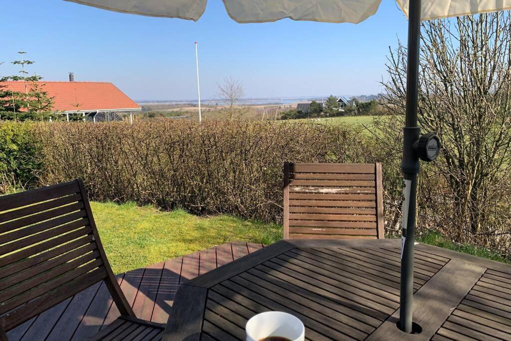 Thatched Holiday Home In Struer, Jutland With A View Екстер'єр фото